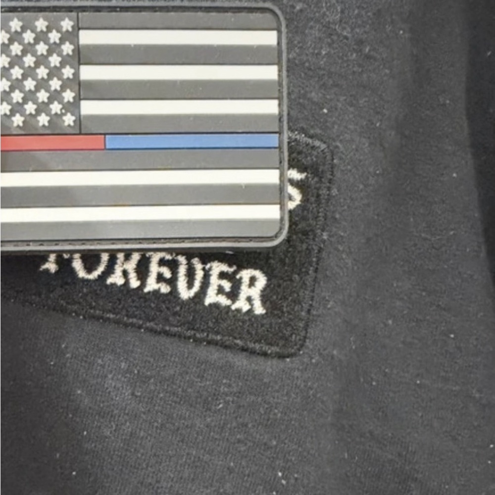 Assholes Live Forever (ALF) "Courtesy
Patch" Hoodie, medium - Picture 4 of 5